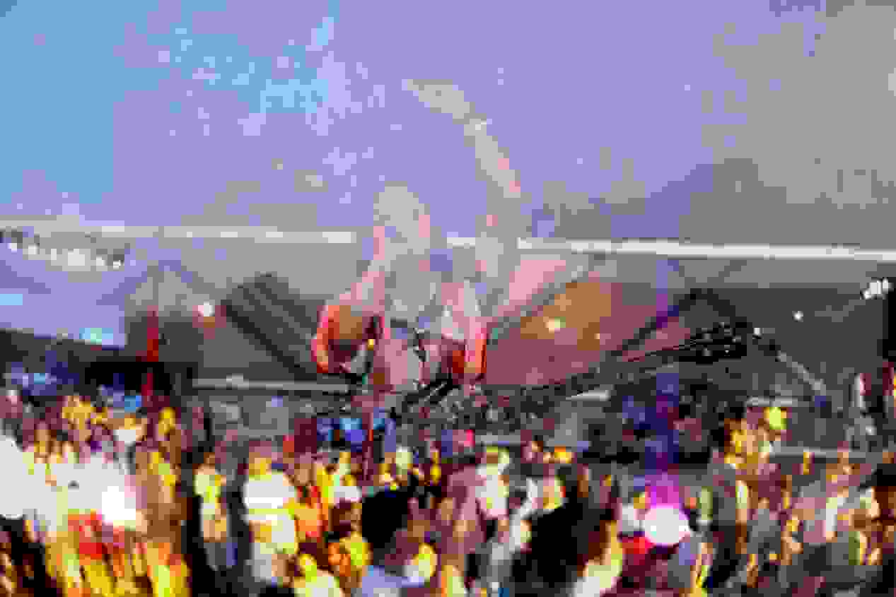 0 (2)