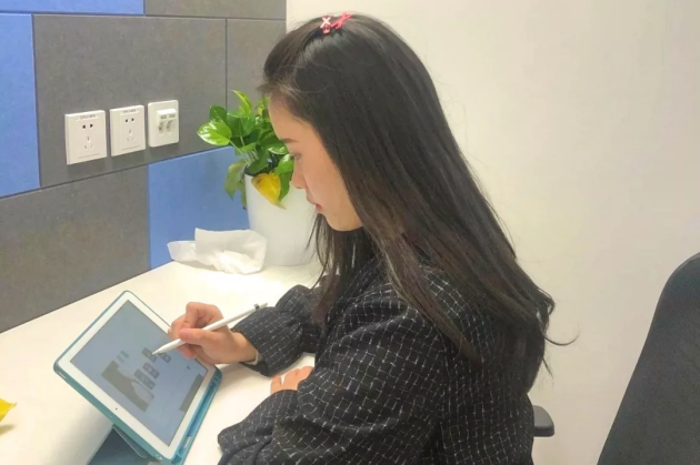 尽其所能，猿辅导辅导老师陪伴孩子一起成长