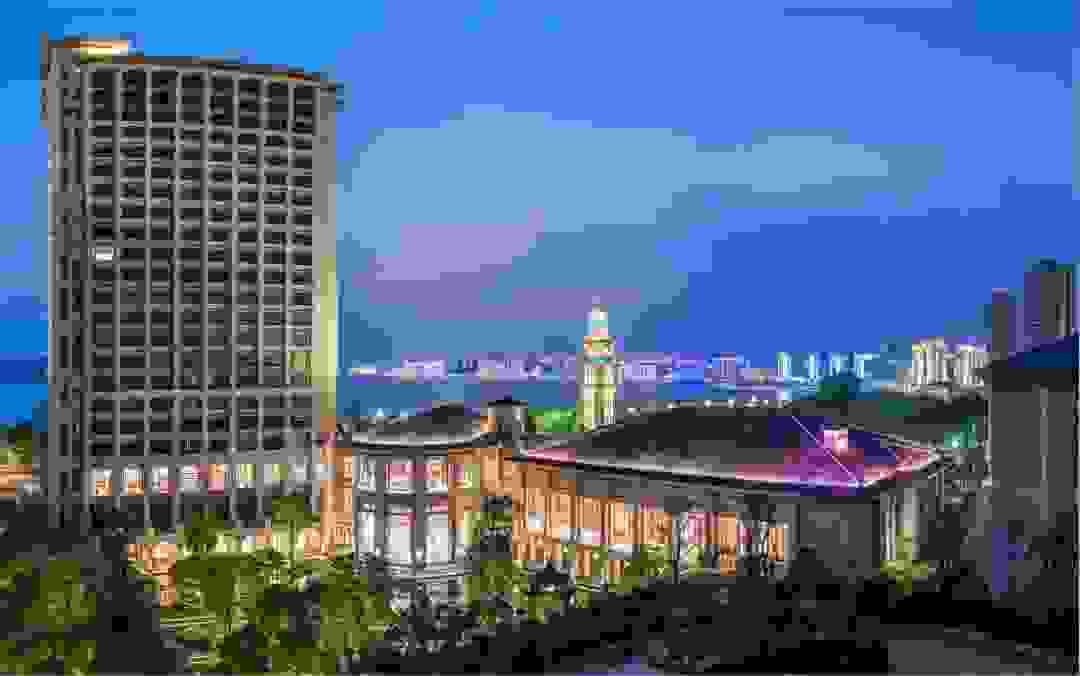 江阴星河湾这座钟楼刷新了城市的天际改变了时间的意义