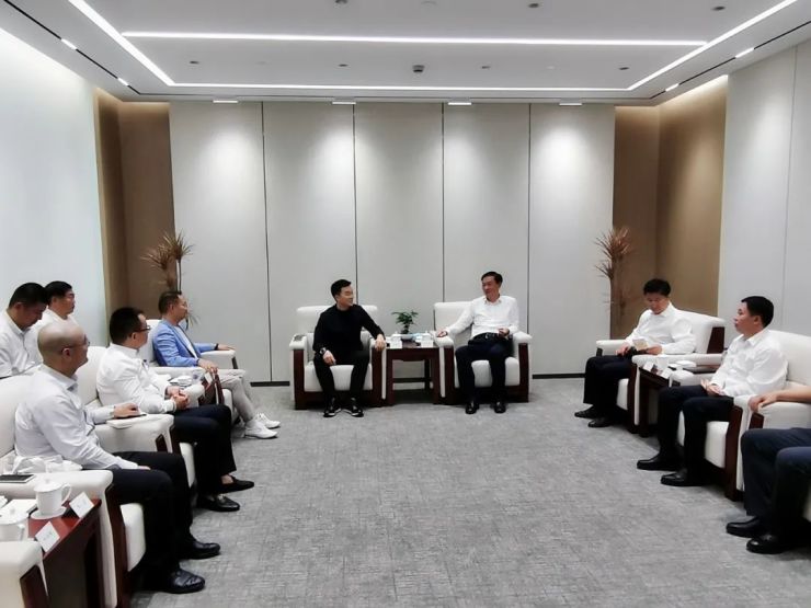 吉林省委常委、长春市委书记张志军会见景域驴妈妈集团洪清华