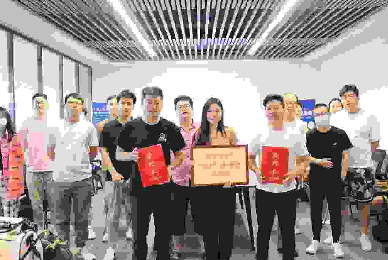 合作共赢 | 指纹科技与正派跨境年度战略合作签约仪式圆满礼成，品牌出海赢在2021！