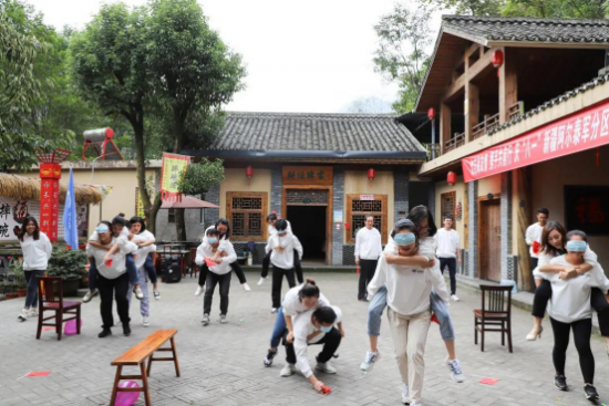 云图片