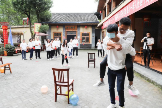 云图片