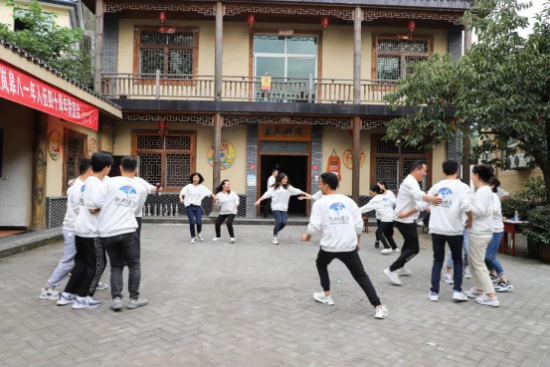 云图片
