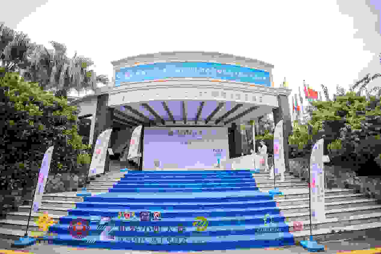 张琳梓倾力打造第72届世界小姐深圳赛区选手见面会 美丽魔方杯高尔夫联谊赛