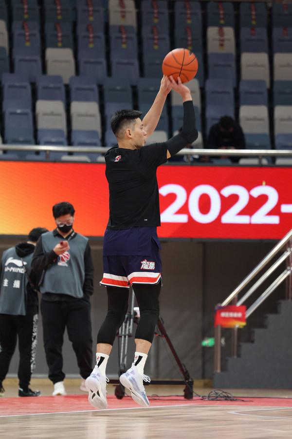 海外知名论坛Reddit为特步JLIN2SE打出A/92高分