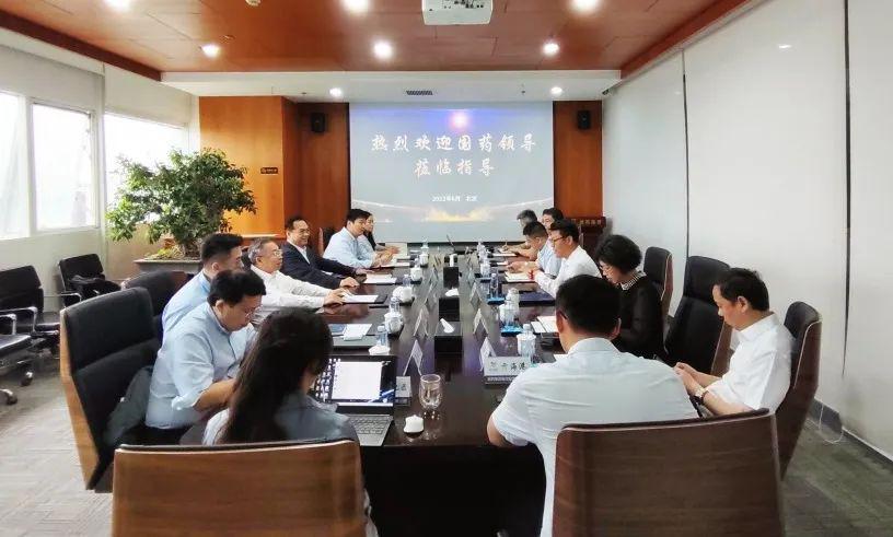 国药集团党委书记、董事长刘敬桢一行莅临国药集团融资租赁有限公司调研指导