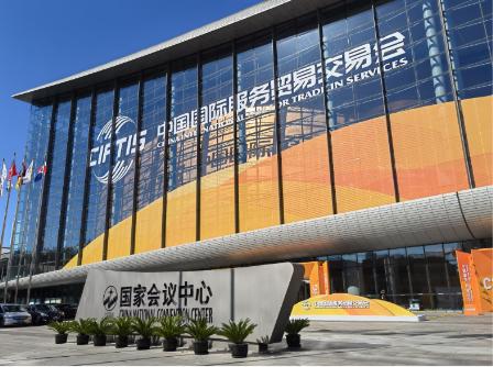 让绿色成为高质量发展的底色：碳排做减法，科技做加法