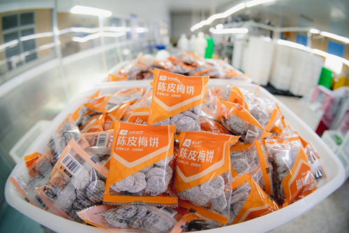 驱动品质突破，良品铺子荣获“全国质量检验信得过产品”权威认证
