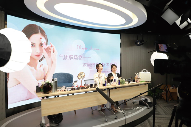 完美中国许国伟：育人育己，完美与你一同成长