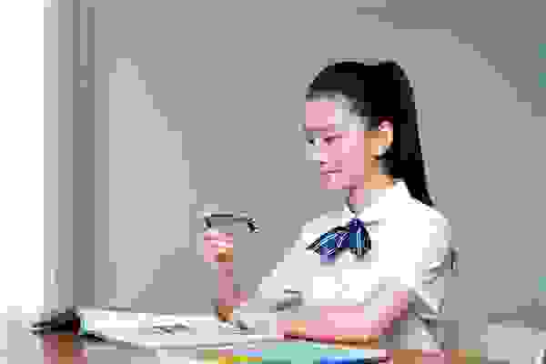 中英AI双语老师！阿尔法蛋AI词典笔T10凭什么这么火？