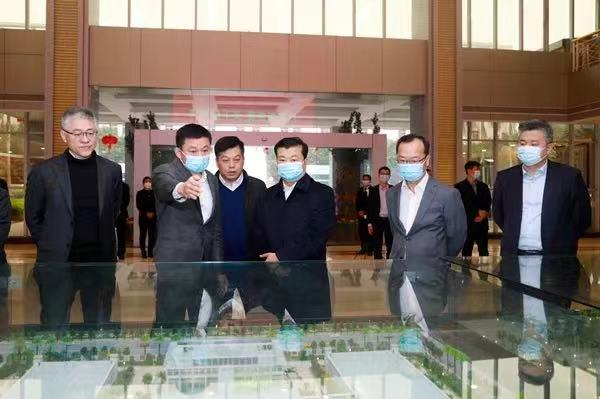 广药集团董事长李楚源率队赴康美进行调研，新康美开展新格局
