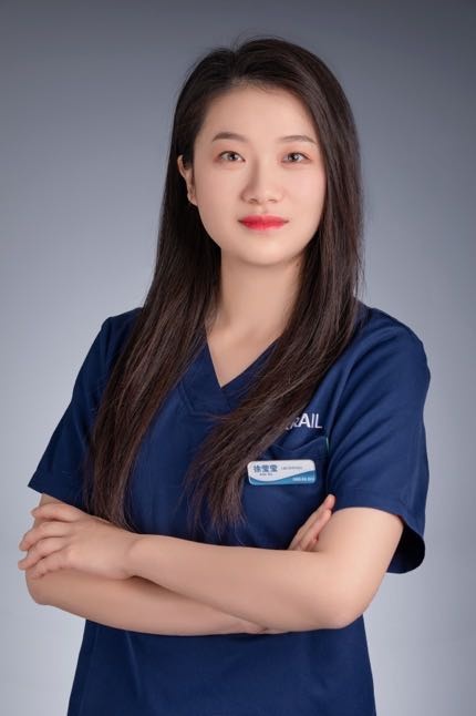 专业有爱心，瑞尔齿科徐莹莹为孩子们送去自信健康微笑！