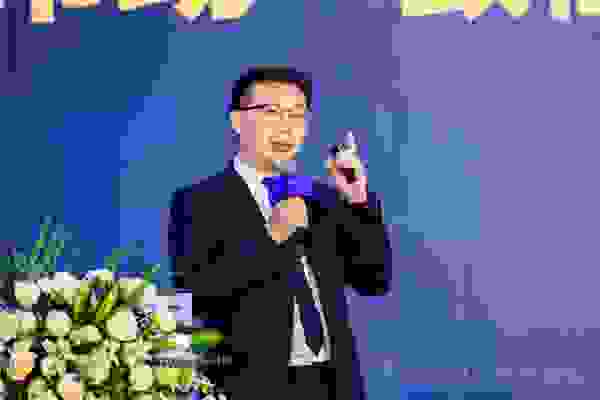 张健：大周期下汇量式增长结束，酱酒迎来3点变化与5个突破之道丨中酒展首发
