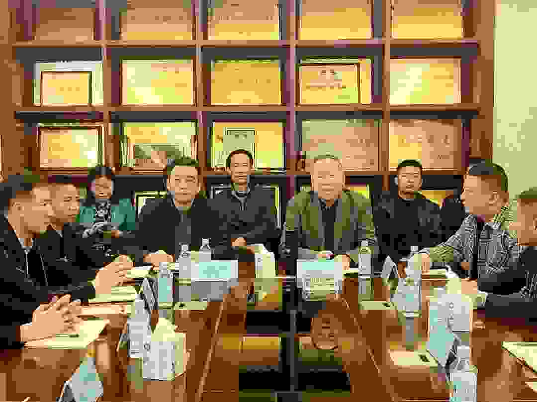 天天车宝高级战略顾问魏同伟先生及运营中心总裁姜龙先生莅临临沂运营中心考察交流