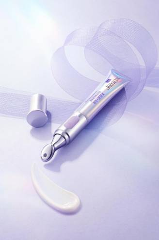 熬夜护肤不仅要快更要准，水密码白金熨斗眼霜（第三代）精准淡纹抗皱！爱了！