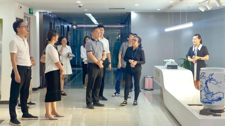 泰丰文化丨苏州市发改委领导一行莅临泰丰文化开展楼宇经济调研