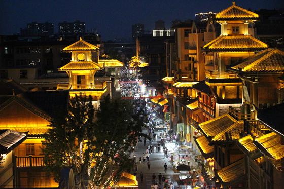 “夜经济”成旅游新方向，驴迹科技抢占发展先机