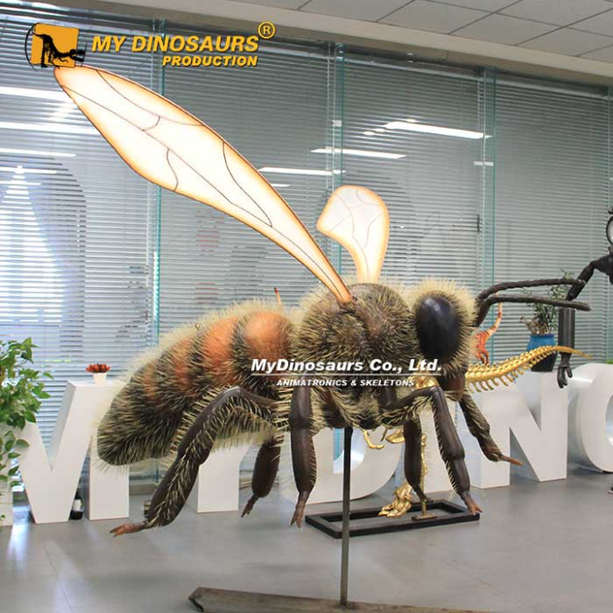现实版“地心历险记” 龙晨时代携巨型昆虫震撼登场
