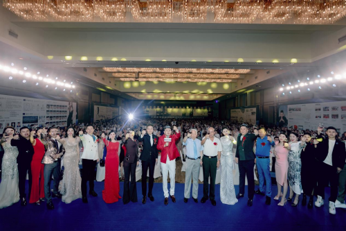 九荟集团—全球美业领袖创业峰会圆满落幕！