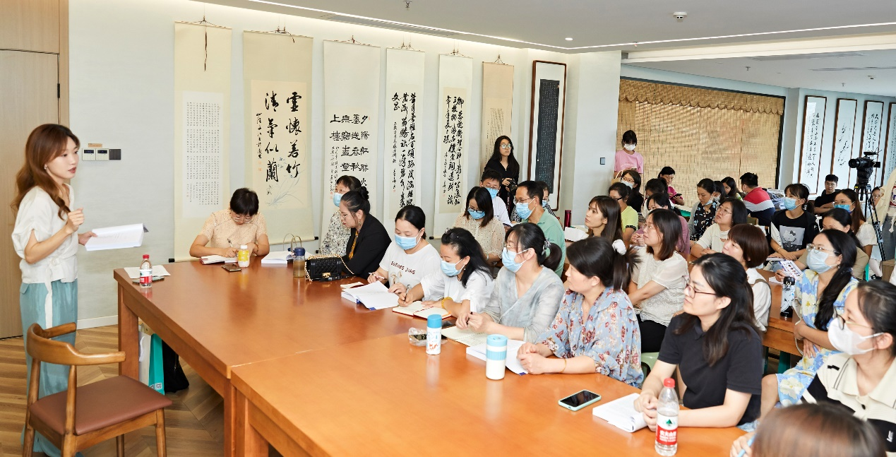 年糕妈妈李丹阳分享家教心得：请别吝啬对孩子的赞美