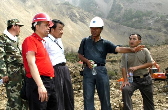 杨启贵：披荆斩棘治堰塞 运筹帷幄领头人
