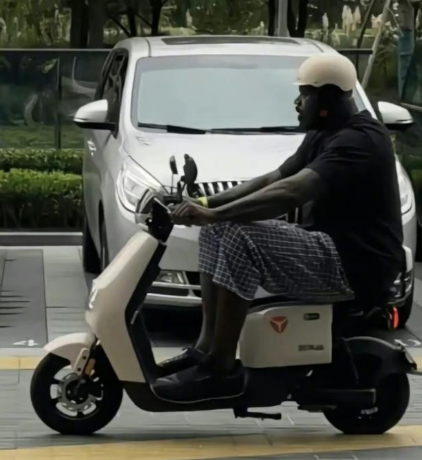 带着奥尼尔畅游杭州，雅迪电动车成品质首选