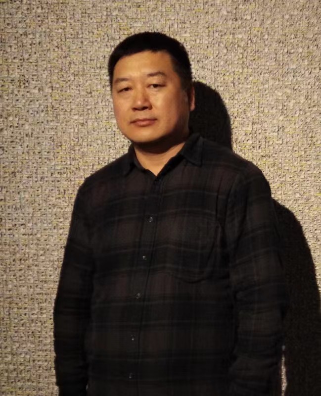 绽放东北的艺术光彩：金胜教授与他的版画王国，吹响版画的传承号角