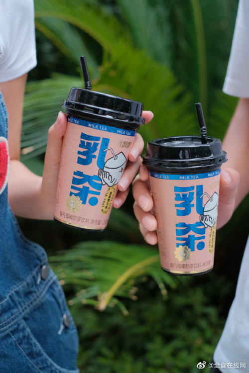 解锁周末的正确打开方式：香飘飘霸气椰椰乳茶不能少