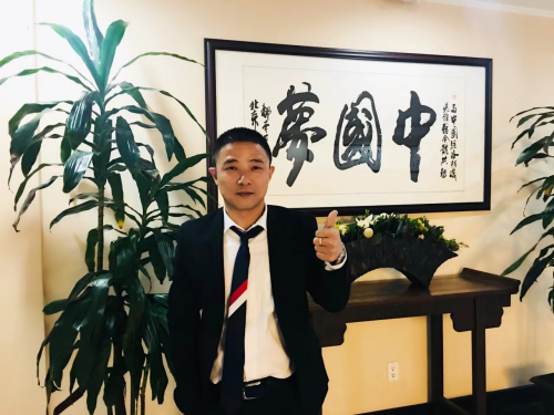 Tong Gu专访集一：砸钱买流量做定位 能做出真品牌吗