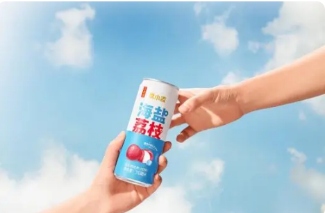 王老吉荔小吉通过产品创新和品牌赋能，延伸荔枝特色产业发展链条
