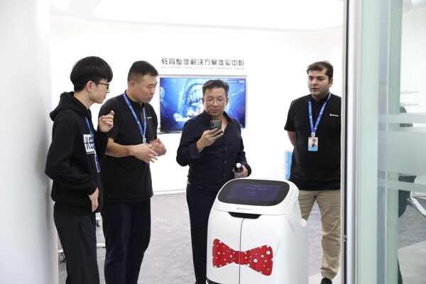 擎朗智能与TOGL科技签署合作开发MOU