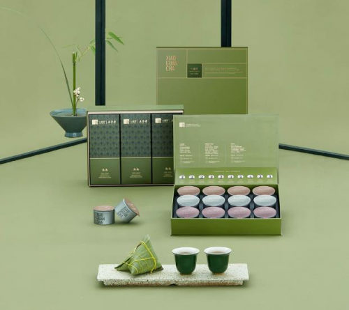 杜国楹创办的小罐茶携手五芳斋推出端午限定礼盒，茶粽联合别有风味