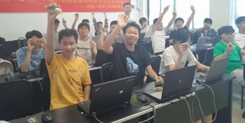 深圳市无类教育科技有限公司逐步发展，稳步前进