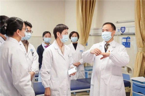 东莞爱尔眼科医院刘斐院长：要成为高水平医院，人才是根本