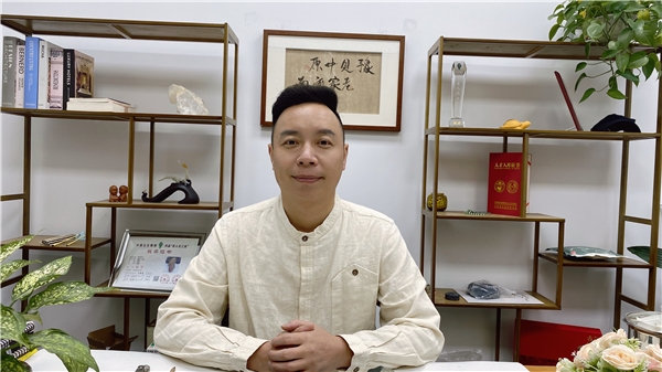 玉雕学院校长，玉雕艺术大师王兴玉雕龙凤浅谈