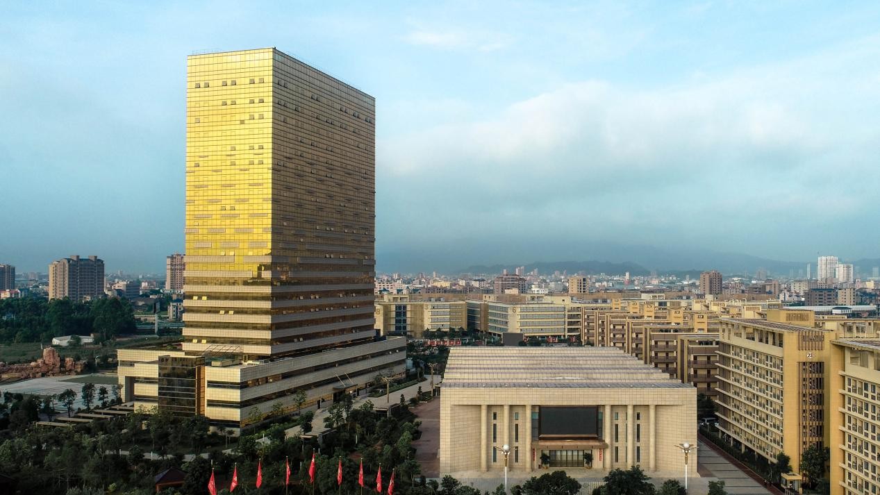 上辰金项目发布会，看德诚珠宝集团“诚势破晓，赋新而上”