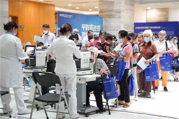 广州爱尔眼科携手信息时报开展全眼病科普,共同守护精彩“视”界