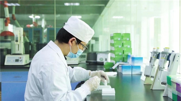金锣：切实加强食品安全检验检测 守护“舌尖”上的安全