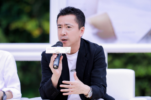 王中磊出席庐山国际爱情电影周 让电影和城市文化实现融合共赢