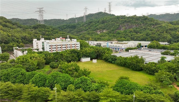 [益力]14道工序层层把关，益力矿泉水全密封式运输造“放心水”