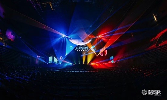 洛天依全息演唱会——虚拟与现实交织的音乐盛宴