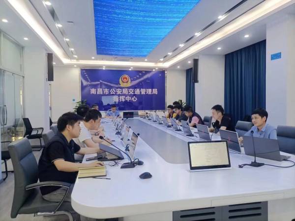 半城道路实现绿波覆盖，海信助力南昌“车辆不限号、道路不拥堵”
