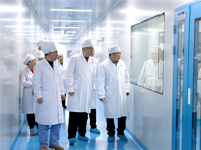 黑龙江省药品监督管理局莅临哈药总厂参观