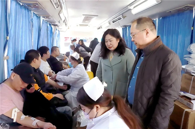 涓涓热血，为生命续航 哈药总厂组织开展无偿献血活动