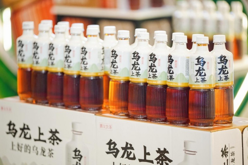 无糖茶饮热度高居不下，看东鹏鹏友上茶如何构建品牌护城河