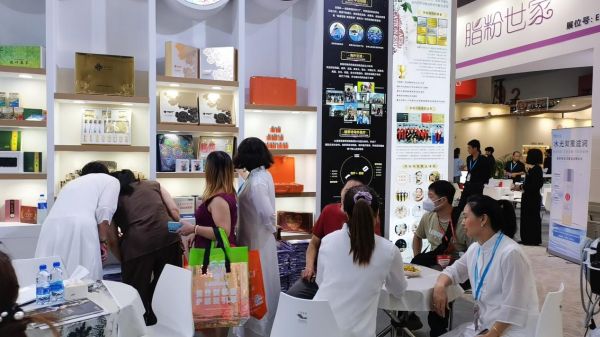 e3c30d95fc3142a38c90253ef88715aa.jpg