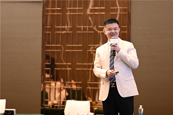 武汉美莱朱继锋院长“零感舒适脂雕”技术发布，开启日间塑形新时代