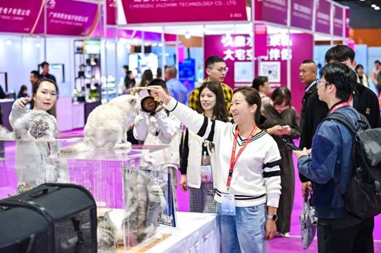 第二届PSC宠交会在广州开幕 70国观众共启全球宠业新篇章