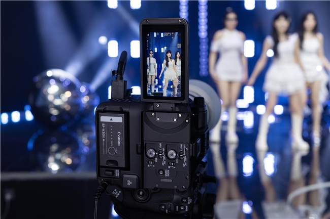 佳能“佳直播”携手时拍传媒，开启明星感团播时代